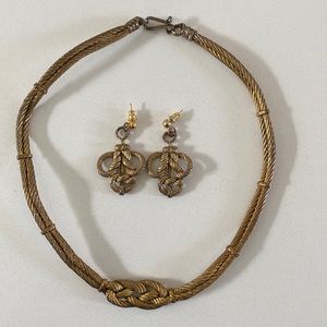 Irish golden knot necklace and earrings